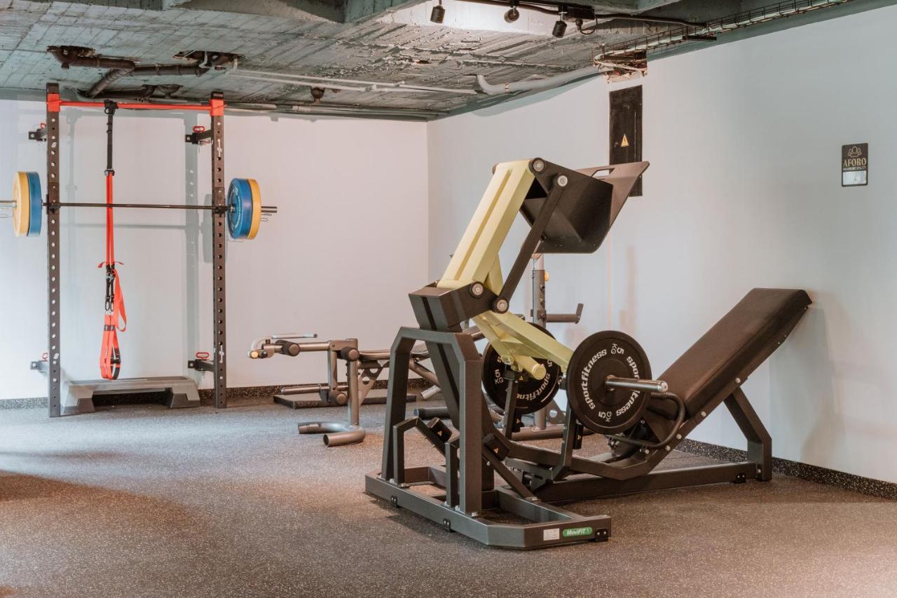 Hotel Park10 Медельин Экстерьер фото Leg press machine